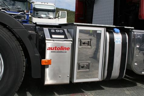 autoline trucks.
